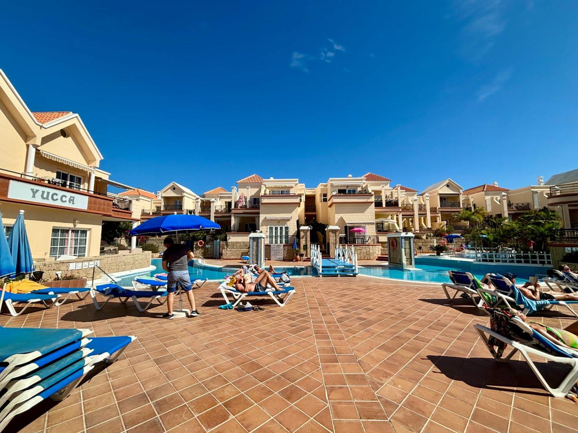 Apartment Clara Fanabe Адехе Екстериор снимка
