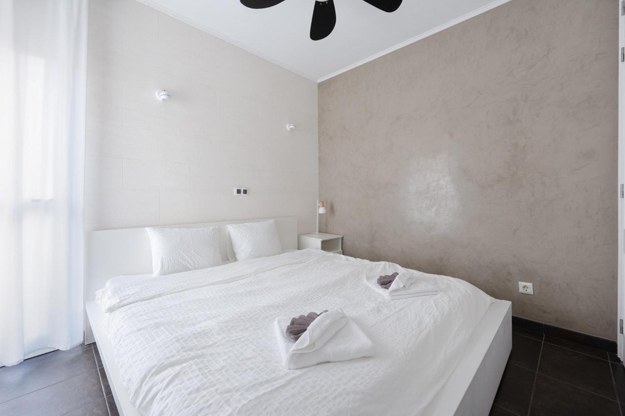 Apartment Clara Fanabe Адехе Екстериор снимка
